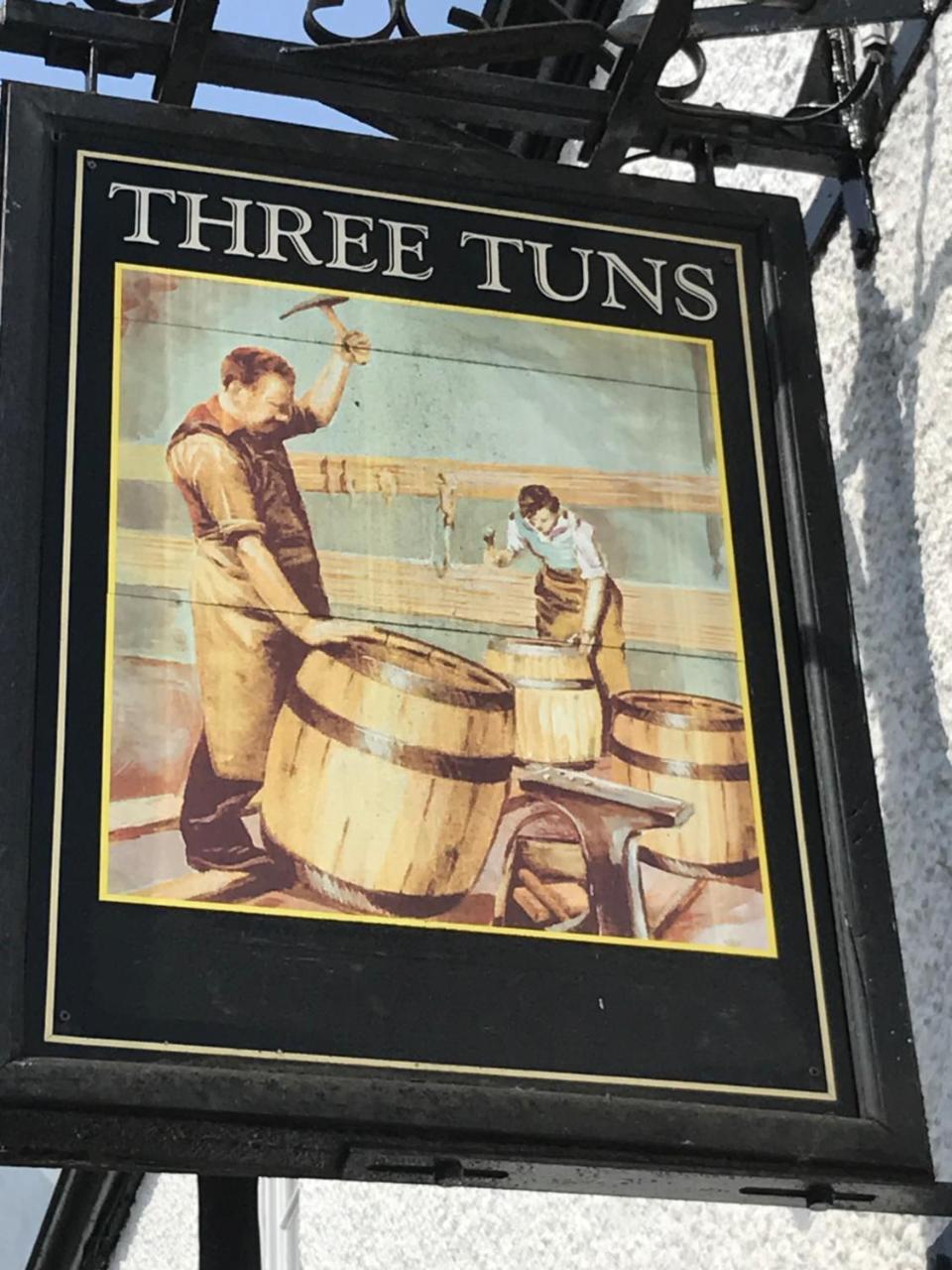 The Three Tuns 호텔 쳅스토 외부 사진